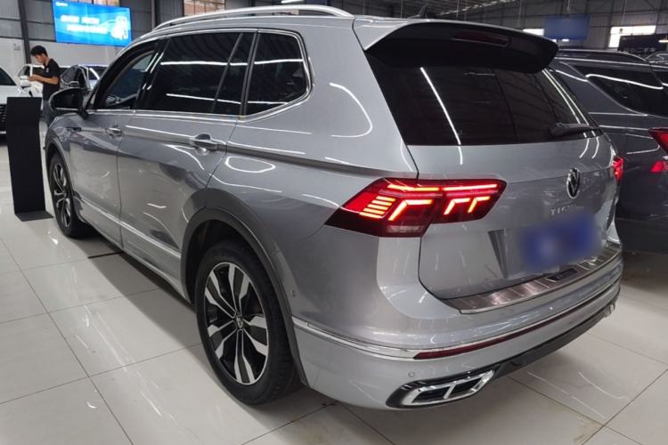 Used Volkswagen Tiguan L 2022 330TSI Automatic Two-Wheel Drive R-Line Enhanced Edition Rear Left 45 Deg