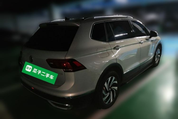 Used Volkswagen Tiguan L 2022 330TSI Automatic Two-Wheel Drive Smart Edition Rear Right 45 Deg