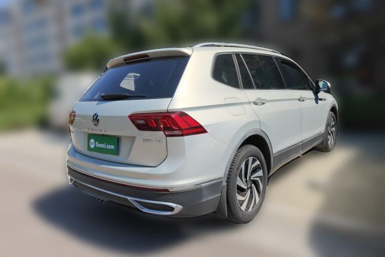 Used Volkswagen Tiguan L 2022 330TSI Automatic Two-Wheel Drive Smart Edition Rear Right 45 Deg