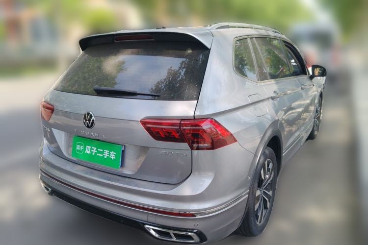 Used Volkswagen Tiguan L 2022 330TSI Automatic Two-Wheel Drive R-Line Enhanced Edition Rear Right 45 Deg