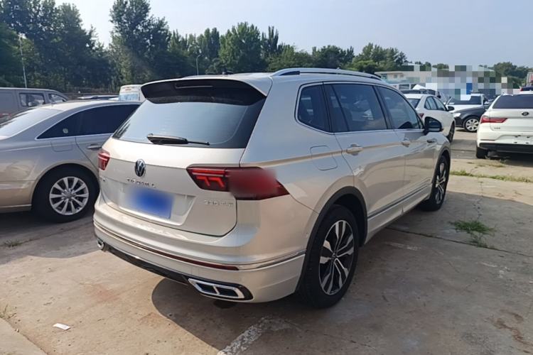 Used Volkswagen Tiguan L 2022 330TSI Automatic Two-Wheel Drive R-Line Flagship Edition Rear Right 45 Deg