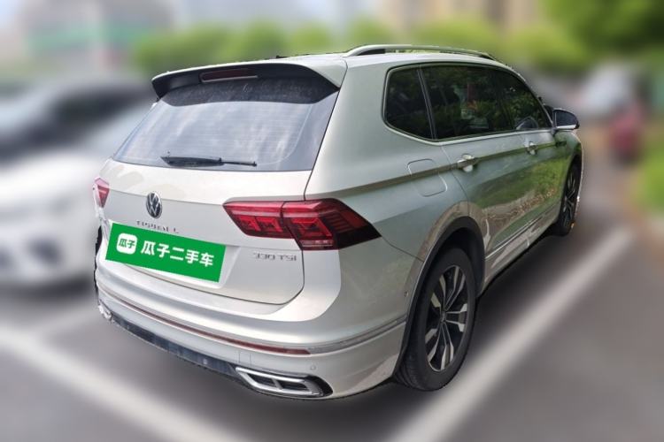 Used Volkswagen Tiguan L 2022 330TSI Automatic Two-Wheel Drive R-Line Enhanced Edition Rear Right 45 Deg