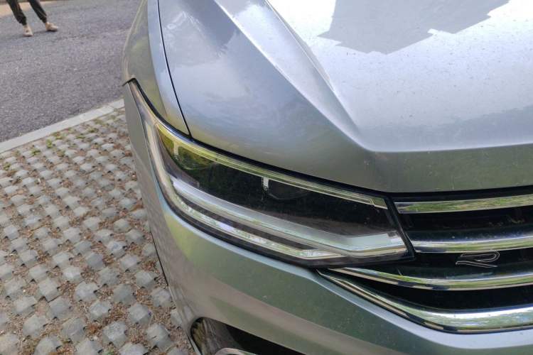 Used Volkswagen Tiguan L 2022 330TSI Automatic Two-Wheel Drive R-Line Enhanced Edition Right Front Headlight