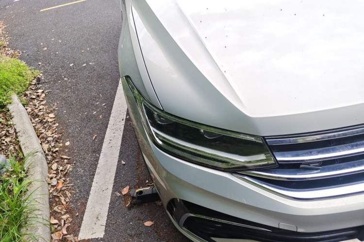 Used Volkswagen Tiguan L 2022 330TSI Automatic Two-Wheel Drive R-Line Enhanced Edition Right Front Headlight