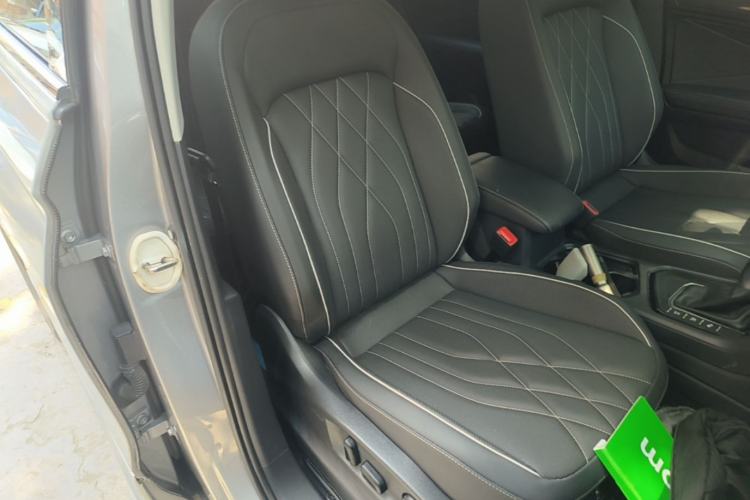 Used Volkswagen Tiguan L 2022 330TSI Automatic Two-Wheel Drive R-Line Enhanced Edition Right Front Seat