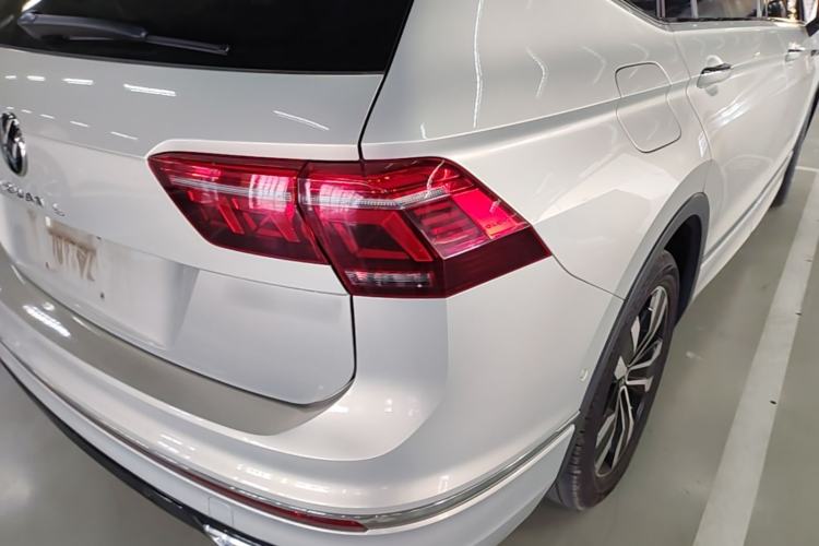 Used Volkswagen Tiguan L 2022 330TSI Automatic Two-Wheel Drive R-Line Enhanced Edition Right Rear Taillight