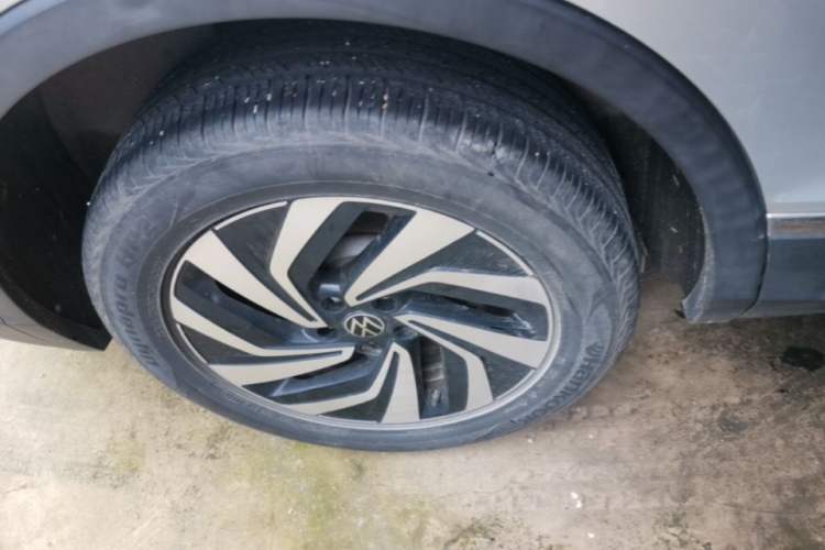 Used Volkswagen Tiguan L 2022 330TSI Automatic Two-Wheel Drive Smart Edition Right Rear Wheel Hub