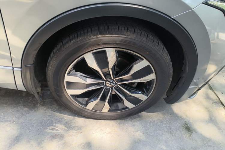 Used Volkswagen Tiguan L 2022 330TSI Automatic Two-Wheel Drive R-Line Enhanced Edition Right Rear Wheel Hub