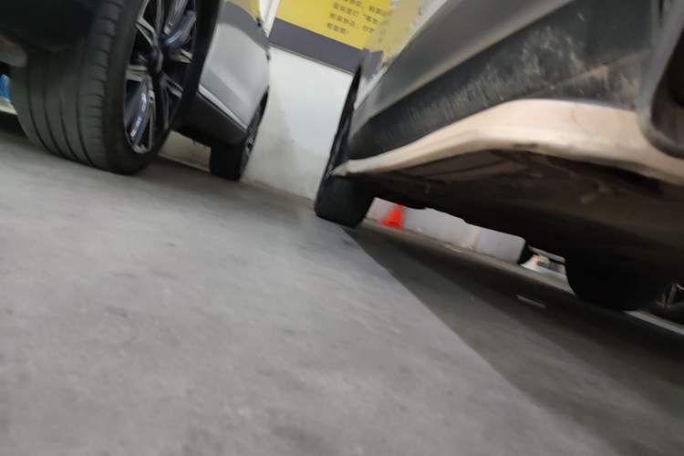 Used Volkswagen Tiguan L 2022 330TSI Automatic Two-Wheel Drive Smart Edition Right Side Sill