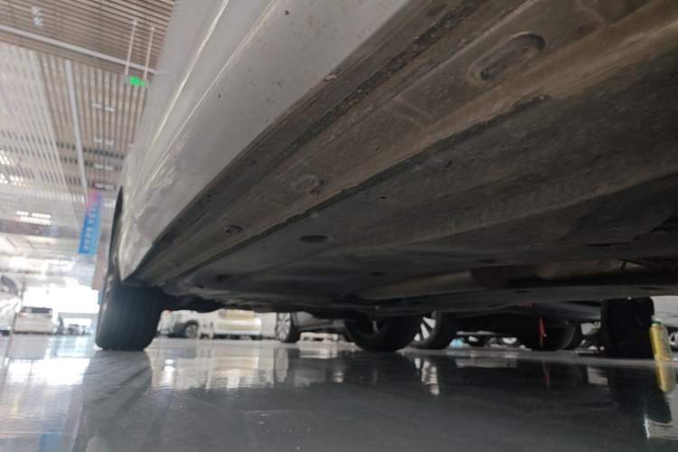 Used Volkswagen Tiguan L 2022 330TSI Automatic Two-Wheel Drive R-Line Enhanced Edition Right Side Sill