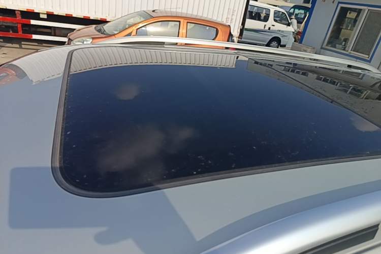 Used Volkswagen Tiguan L 2022 330TSI Automatic Two-Wheel Drive R-Line Flagship Edition Roof