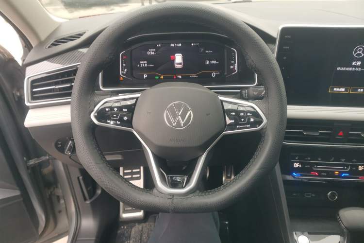 Used Volkswagen Tiguan L 2022 330TSI Automatic Two-Wheel Drive R-Line Enhanced Edition Steering Wheel