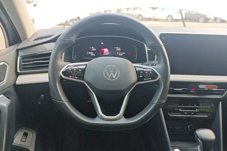 Used Volkswagen Tiguan L 2022 330TSI Automatic Two-Wheel Drive Smart Edition Steering Wheel