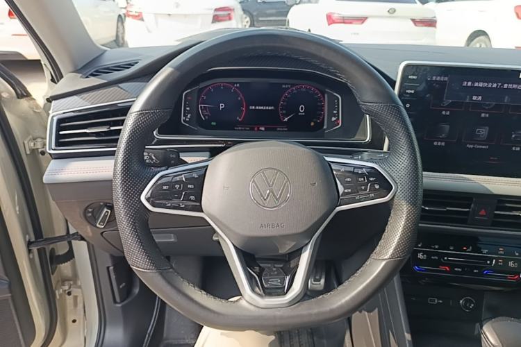 Used Volkswagen Tiguan L 2022 330TSI Automatic Two-Wheel Drive R-Line Flagship Edition Steering Wheel