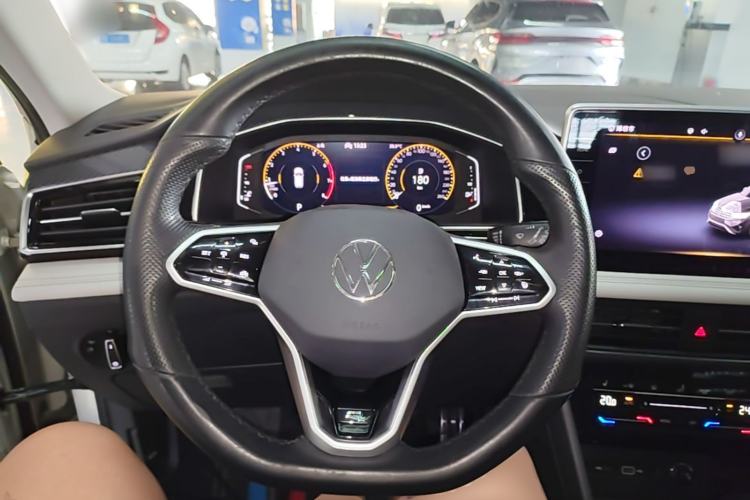 Used Volkswagen Tiguan L 2022 330TSI Automatic Two-Wheel Drive R-Line Enhanced Edition Steering Wheel