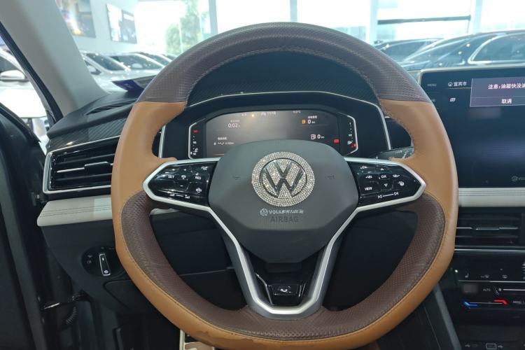 Used Volkswagen Tiguan L 2022 330TSI Automatic Two-Wheel Drive R-Line Enhanced Edition Steering Wheel