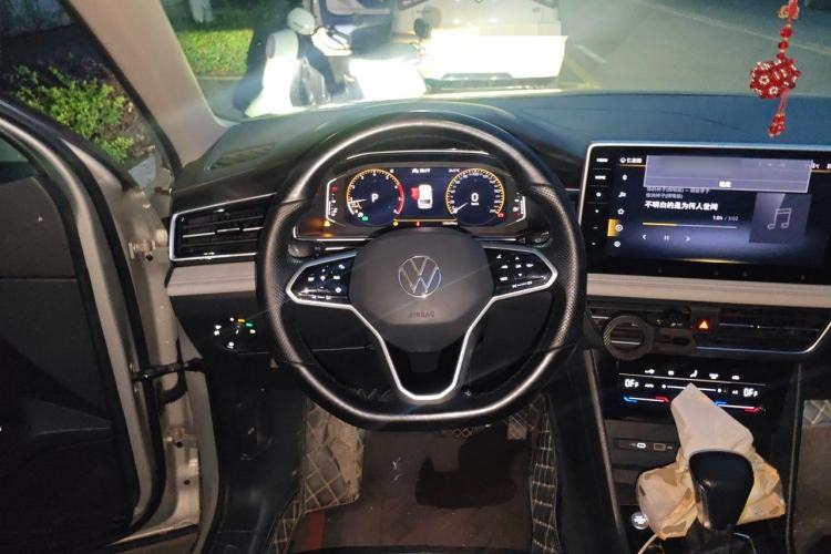 Used Volkswagen Tiguan L 2022 330TSI Automatic Two-Wheel Drive Smart Edition Steering Wheel