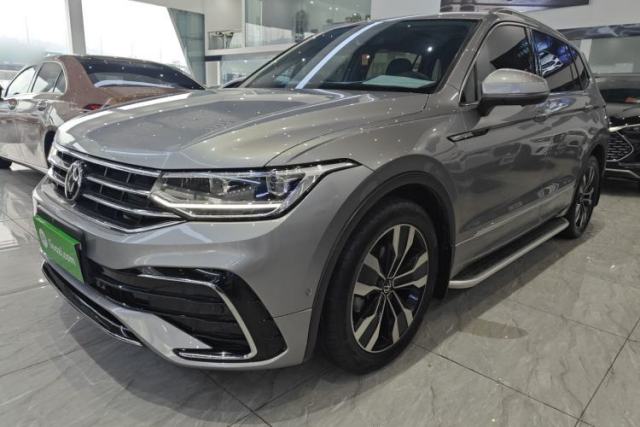 Ojetý Volkswagen Tiguan L 2022 330TSI Automatic Two-Wheel Drive R-Line Enhanced Edition