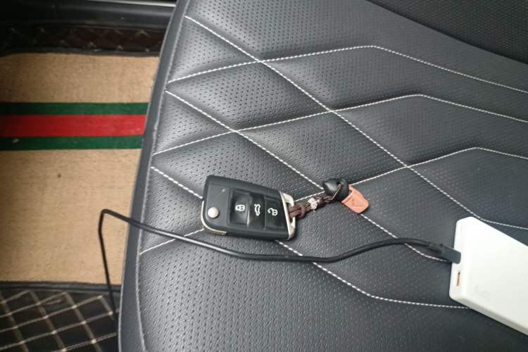 Used Volkswagen Tiguan L 2022 330TSI Automatic Two-Wheel Drive R-Line Enhanced Edition Vehicle Key