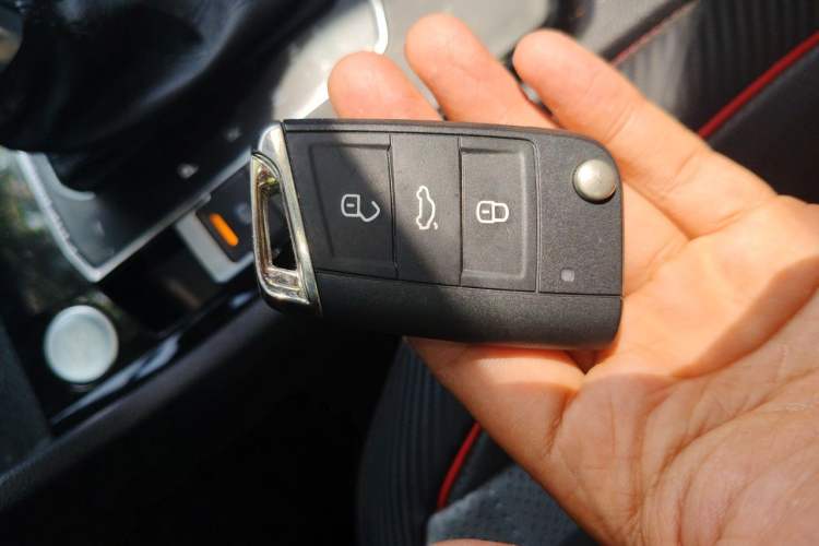Used Volkswagen Tiguan L 2022 330TSI Automatic Two-Wheel Drive R-Line Enhanced Edition Vehicle Key