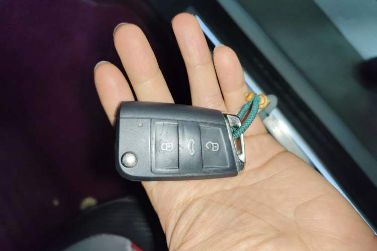 Used Volkswagen Tiguan L 2022 330TSI Automatic Two-Wheel Drive R-Line Flagship Edition Vehicle Key