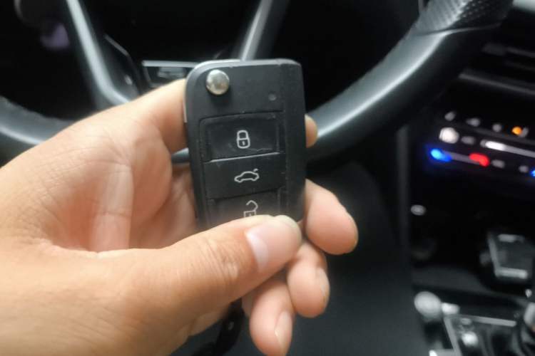 Used Volkswagen Tiguan L 2022 330TSI Automatic Two-Wheel Drive R-Line Enhanced Edition Vehicle Key
