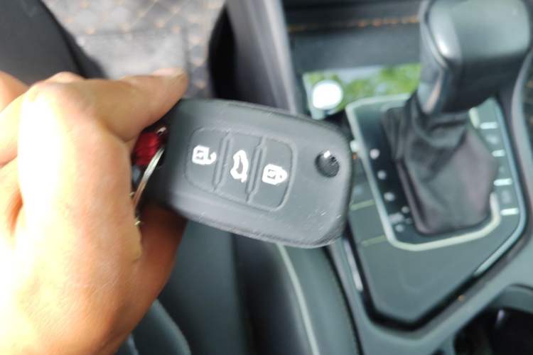 Used Volkswagen Tiguan L 2022 330TSI Automatic Two-Wheel Drive R-Line Enhanced Edition Vehicle Key