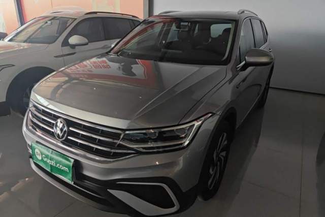 Ojetý Volkswagen Tiguan L 2022 330TSI Automatic Two-Wheel Drive Smart Edition