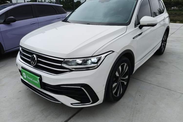 Used Volkswagen Tiguan L 2022 330TSI Automatic Two-Wheel Drive R-Line Enhanced Edition Guazi used car, China used car export, Used car for sale, Used Volkswagen cars, Cheapest cars for sale