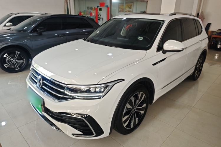 Volkswagen Tiguan L 2022 330TSI Automatic Two-Wheel Drive R-Line Enhanced Edition с пробегом Guazi used car, China used car export, Used car for sale, Used  cars, Cheapest cars for sale