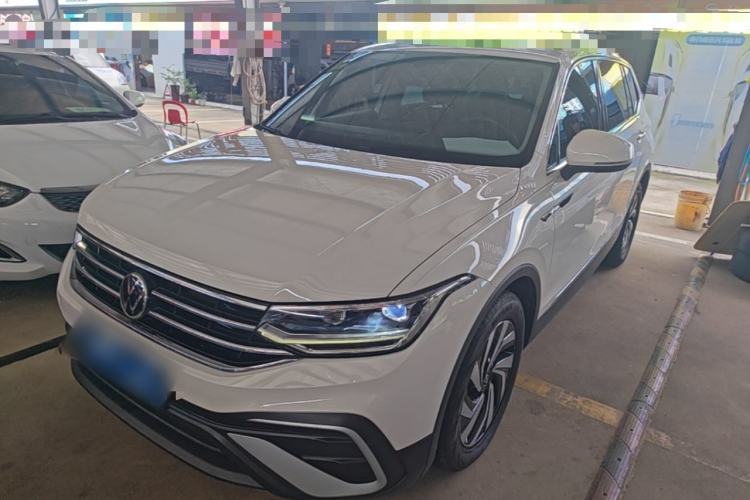 Used Volkswagen Tiguan L 2022 330TSI Automatic Two-Wheel Drive Smart Edition Guazi used car, China used car export, Used car for sale, Used  cars, Cheapest cars for sale