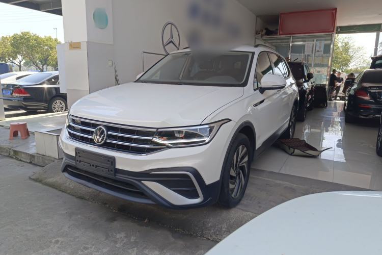 Used Volkswagen Tiguan L 2022 330TSI Automatic Two-Wheel Drive Comfort Edition Guazi used car, China used car export, Used car for sale, Used  cars, Cheapest cars for sale
