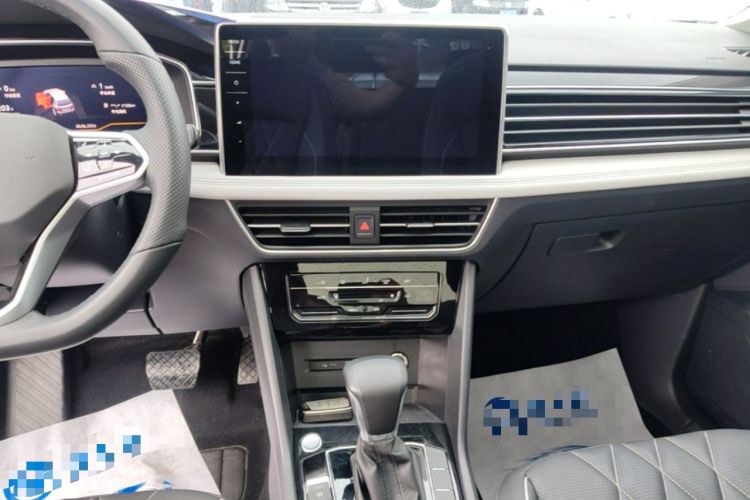 Used Volkswagen Tiguan L 2022 330TSI Automatic Two-Wheel Drive Smart Edition Audio And AC Panel