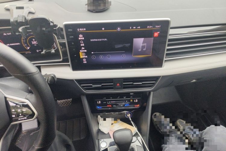 Used Volkswagen Tiguan L 2022 330TSI Automatic Two-Wheel Drive Smart Edition Audio And AC Panel