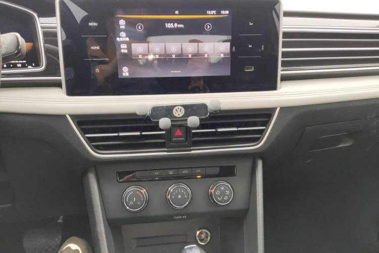 Used Volkswagen Tiguan L 2022 330TSI Automatic Two-Wheel Drive Comfort Edition Audio And AC Panel