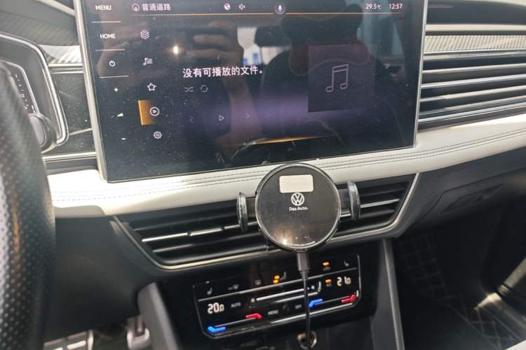 Used Volkswagen Tiguan L 2022 330TSI Automatic Two-Wheel Drive R-Line Enhanced Edition Audio And AC Panel