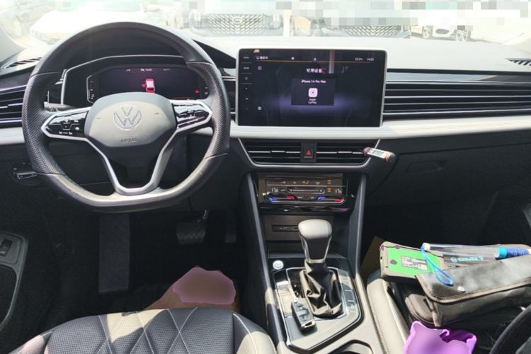 Used Volkswagen Tiguan L 2022 330TSI Automatic Two-Wheel Drive Smart Edition Center Console