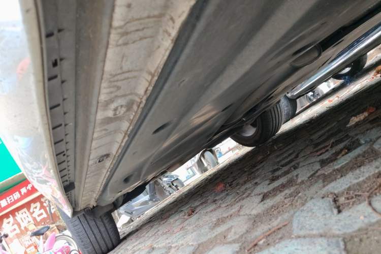 Used Volkswagen Tiguan L 2022 330TSI Automatic Two-Wheel Drive R-Line Enhanced Edition Chassis Front Right