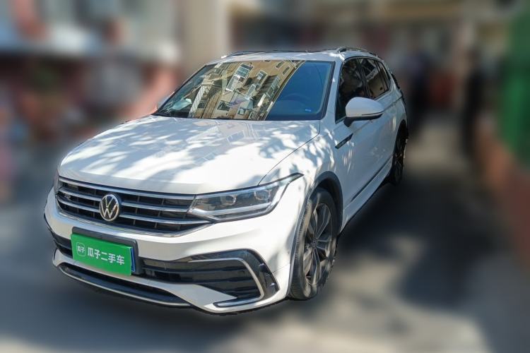Used Volkswagen Tiguan L 2022 330TSI Automatic Two-Wheel Drive R-Line Enhanced Edition Guazi used car, China used car export, Used car for sale, Used  cars, Cheapest cars for sale