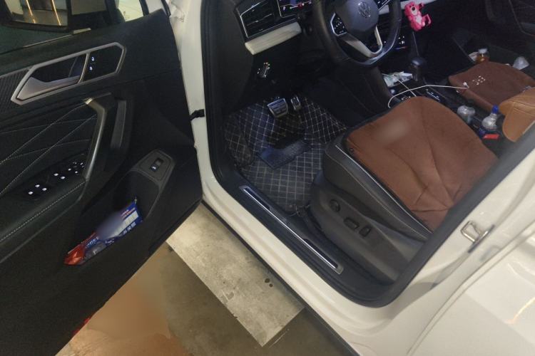 Used Volkswagen Tiguan L 2022 330TSI Automatic Two-Wheel Drive R-Line Enhanced Edition Driver Seat