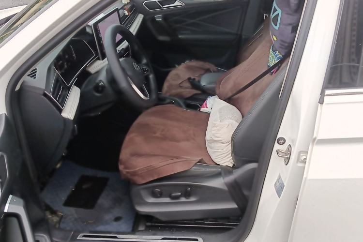 Used Volkswagen Tiguan L 2022 330TSI Automatic Two-Wheel Drive R-Line Enhanced Edition Driver Seat