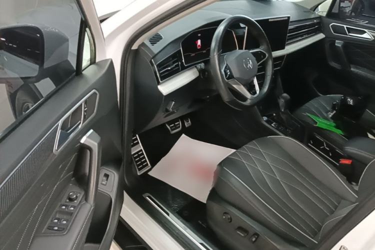 Used Volkswagen Tiguan L 2022 330TSI Automatic Two-Wheel Drive R-Line Enhanced Edition Driver Seat