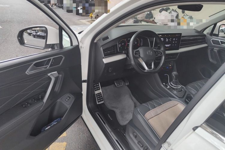 Used Volkswagen Tiguan L 2022 330TSI Automatic Two-Wheel Drive R-Line Enhanced Edition Driver Seat