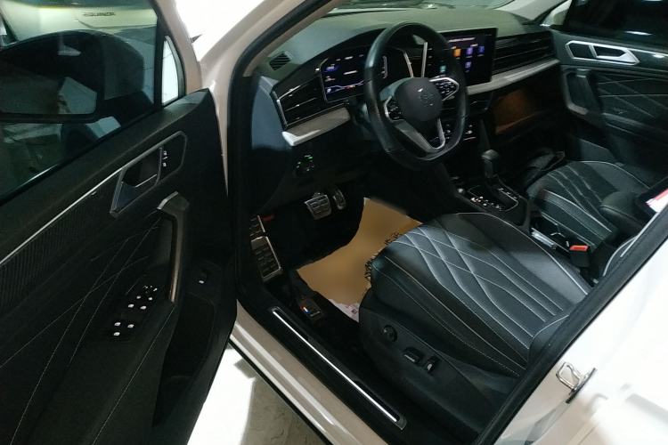 Used Volkswagen Tiguan L 2022 330TSI Automatic Two-Wheel Drive R-Line Enhanced Edition Driver Seat