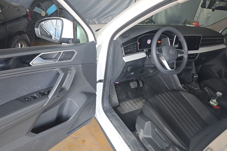 Used Volkswagen Tiguan L 2022 330TSI Automatic Two-Wheel Drive Comfort Edition Driver Seat