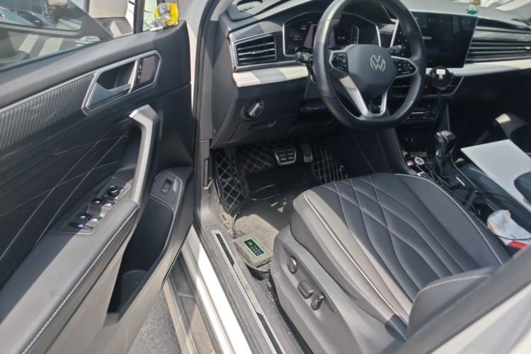 Used Volkswagen Tiguan L 2022 330TSI Automatic Two-Wheel Drive R-Line Enhanced Edition Driver Seat