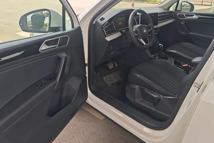 Used Volkswagen Tiguan L 2022 330TSI Automatic Two-Wheel Drive Comfort Edition Driver Seat