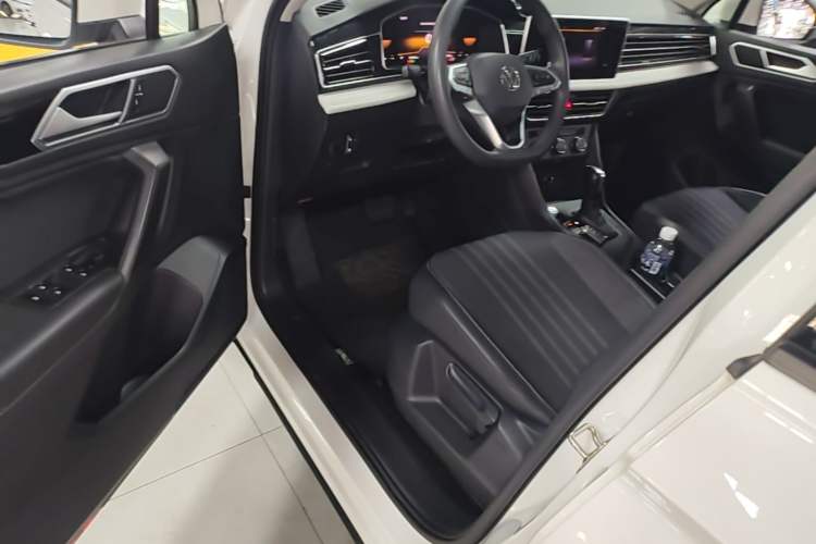 Used Volkswagen Tiguan L 2022 330TSI Automatic Two-Wheel Drive Comfort Edition Driver Seat