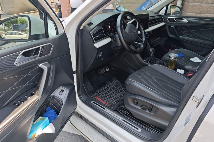 Used Volkswagen Tiguan L 2022 330TSI Automatic Two-Wheel Drive R-Line Enhanced Edition Driver Seat