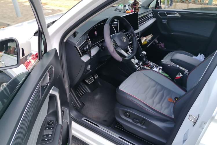 Used Volkswagen Tiguan L 2022 330TSI Automatic Two-Wheel Drive R-Line Flagship Edition Driver Seat